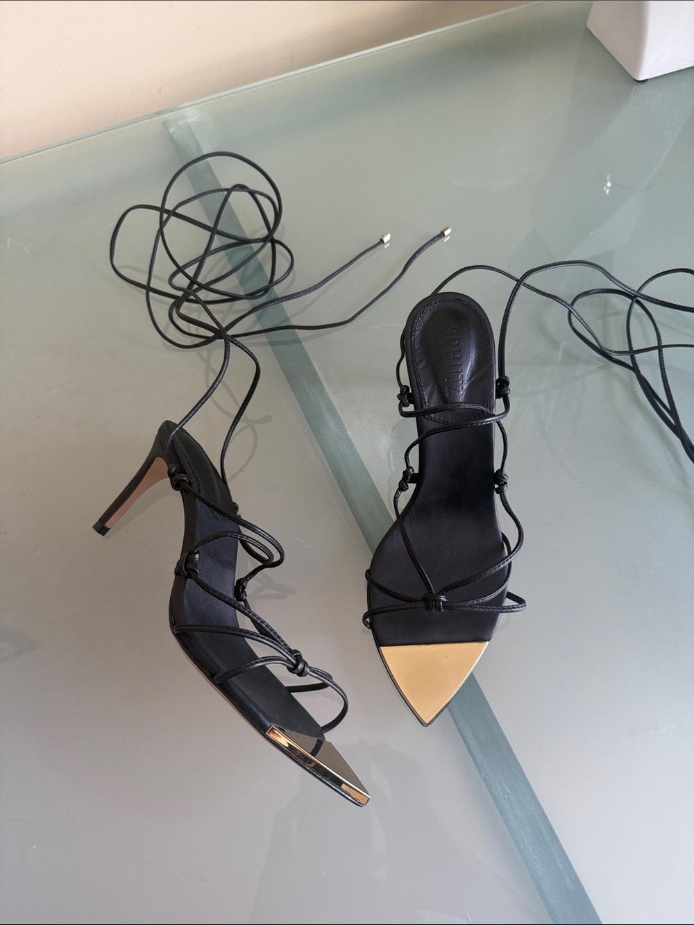 Schultz Black Leather Lace-Up Pointed Toe Sandals w/ Gold Cap Size 6.5 Designer - Picture 5 of 10